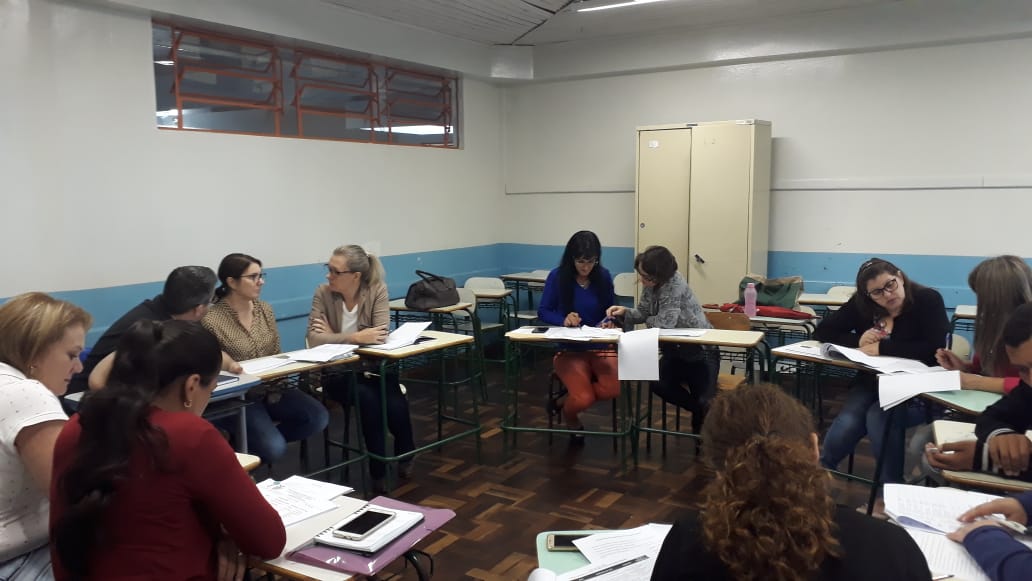 O NRE de Pato Branco realizou nos dias 07 e 08 de março de 2019, no Colégio Estadual Castro Alves, no Município de Pato Branco, Reunião para Socialização e Análise do Plano de Ação das Escolas.