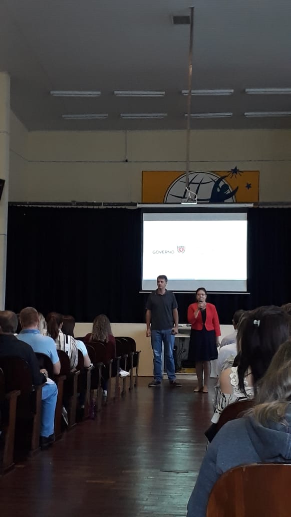 O Núcleo Regional de Educação de Pato Branco promoveu reunião com Diretores e Pedagogos das Instituições Estaduais de Ensino, Secretários Municipais de Educação e Equipes dos Setores do NRE.