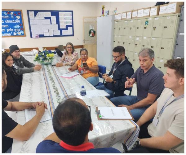 Assinatura da ata de partida para reforma do Colégio Estadual Padre Ponciano José de Araújo