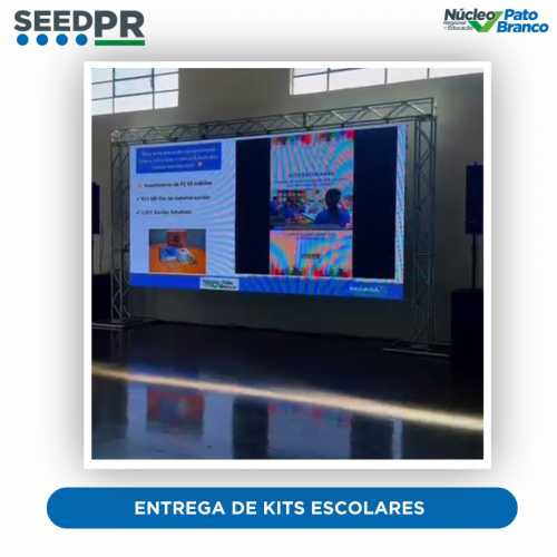 Entrega de kits Escolares