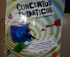 No dia 23 de abril de 2019, o grupo Parabolé Educação e Cultura, de Curitiba, esteve no Colégio Estadual Professor Agostinho Pereira, nos períodos da manhã e tarde com o espetáculo Linguagem e Arte! Concertos Didáticos da Música Brasileira, para os alunos do 6º ao 9º Ano.