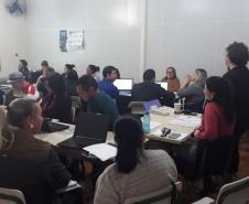 Os Setores do Financeiro e da Logística do Núcleo Regional de Educação de Pato Branco promoveram reunião com os Diretores e Agentes Educacionais II das Instituições da Rede Estadual de Ensino. 