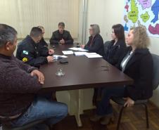 No dia 03 de julho de 2019 reuniram¬-se, no NRE de Pato Branco, os responsáveis pela Formação de Brigadistas Escolares: o Comandante do 2° Subgrupamento de Bombeiros Independente, Capitão Genuino Luiz Dalponte, o 3° Sargento Cleodomir Paulo Pereira, o Chefe do NRE de Pato Branco, Marcelo Oltramari, a Assistente Técnico Iara Lucia Tecchio Mezomo e os Técnicos Brigadistas, Sônia Regina Holub, Fábio Andrei França e Fabiana  Zamodzki