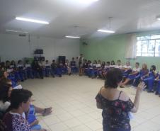 Cine debate com filme “Quase Deuses”
