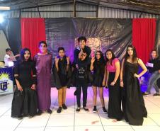 Aconteceu no dia 31 de outubro de 2019, no Colégio Estadual João XXIII – EFMP, município de Clevelândia, o MACABRO - 1º FESTIVAL DE TERROR DO COLÉGIO JOÃO XXIII - sob a coordenação da professora de Inglês Cristiana Dlugosz e Equipe Pedagógica, com apoio de todo o quadro de professores desta Instituição de Ensino.