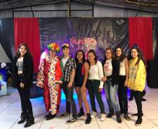 Aconteceu no dia 31 de outubro de 2019, no Colégio Estadual João XXIII – EFMP, município de Clevelândia, o MACABRO - 1º FESTIVAL DE TERROR DO COLÉGIO JOÃO XXIII - sob a coordenação da professora de Inglês Cristiana Dlugosz e Equipe Pedagógica, com apoio de todo o quadro de professores desta Instituição de Ensino.