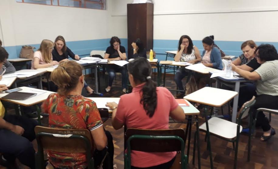 REUNIÃO PARA SOCIALIZAÇÃO  E ANÁLISE DO PLANO DE AÇÃO DAS ESCOLAS O NRE de Pato Branco realizou nos dias 07 e 08 de março de 2019, no Colégio Estadual Castro Alves, no Município de Pato Branco, Reunião para Socialização e Análise do Plano de Ação das Escolas.