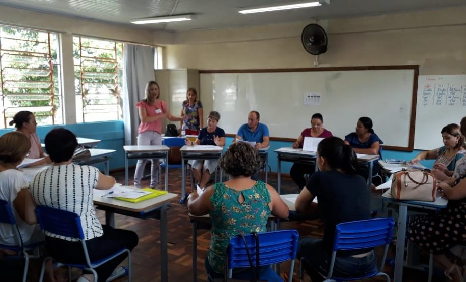 REUNIÃO PARA SOCIALIZAÇÃO  E ANÁLISE DO PLANO DE AÇÃO DAS ESCOLAS O NRE de Pato Branco realizou nos dias 07 e 08 de março de 2019, no Colégio Estadual Castro Alves, no Município de Pato Branco, Reunião para Socialização e Análise do Plano de Ação das Escolas.
