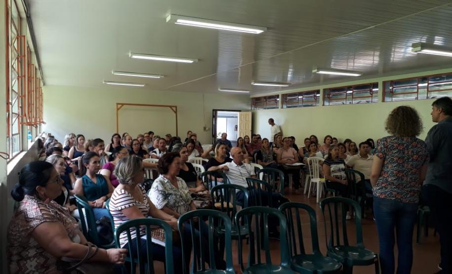 REUNIÃO PARA SOCIALIZAÇÃO  E ANÁLISE DO PLANO DE AÇÃO DAS ESCOLAS O NRE de Pato Branco realizou nos dias 07 e 08 de março de 2019, no Colégio Estadual Castro Alves, no Município de Pato Branco, Reunião para Socialização e Análise do Plano de Ação das Escolas.