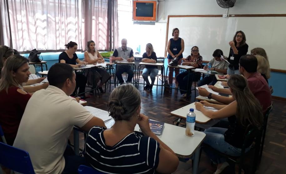 REUNIÃO PARA SOCIALIZAÇÃO  E ANÁLISE DO PLANO DE AÇÃO DAS ESCOLAS O NRE de Pato Branco realizou nos dias 07 e 08 de março de 2019, no Colégio Estadual Castro Alves, no Município de Pato Branco, Reunião para Socialização e Análise do Plano de Ação das Escolas.