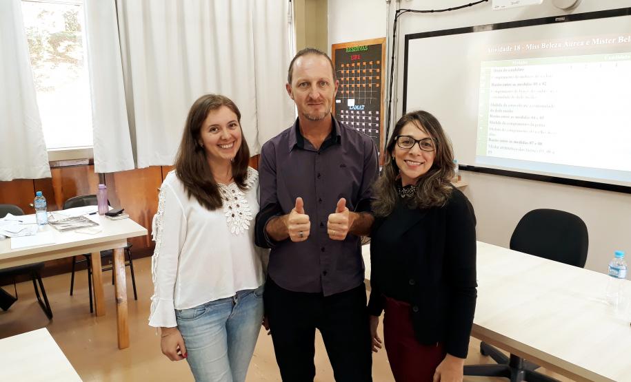 CURSO DE FORMAÇÃO DE PROFESSORES DE MATEMÁTICA CURSO DE FORMAÇÃO DE PROFESSORES DE MATEMÁTICA