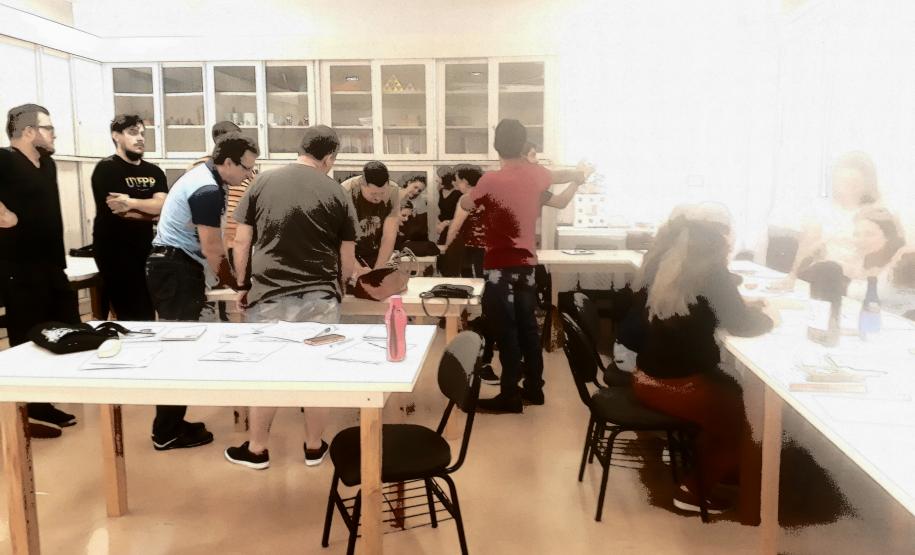 CURSO DE FORMAÇÃO DE PROFESSORES DE MATEMÁTICA CURSO DE FORMAÇÃO DE PROFESSORES DE MATEMÁTICA