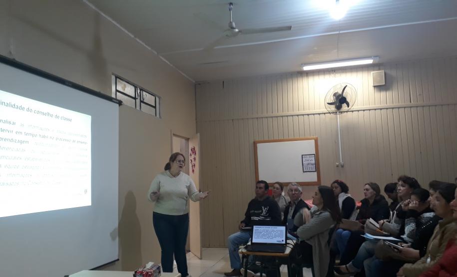II ENCONTRO FORMATIVO DAS EQUIPES GESTORAS O Núcleo Regional de Educação de Pato Branco realizou nos dias 13, 14 e 17 de maio, no auditório do Colégio La Salle, o II Encontro Formativo das Equipes Gestoras, com a participação dos Gestores e Pedagogos das instituições de ensino da Rede Estadual.