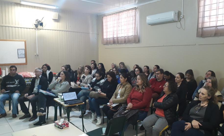 II ENCONTRO FORMATIVO DAS EQUIPES GESTORAS O Núcleo Regional de Educação de Pato Branco realizou nos dias 13, 14 e 17 de maio, no auditório do Colégio La Salle, o II Encontro Formativo das Equipes Gestoras, com a participação dos Gestores e Pedagogos das instituições de ensino da Rede Estadual.
