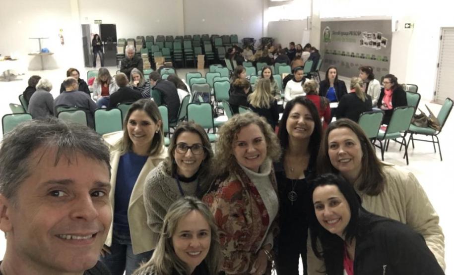 III ENCONTRO FORMATIVO DAS EQUIPES GESTORAS,  PROVA PARANÁ E PROGRAMA PRESENTE NA ESCOLA O Núcleo Regional de Educação de Pato Branco realizou nos dias 04, 05 e 06 de junho de 2019, o III Encontro Formativo das Equipes Gestoras, nos Municípios de Pato Branco, Palmas e São João, com oficinas para Pedagogos e Diretores das Instituições de Ensino da Rede Estadual, que trataram do Programa Presente na Escola e da Prova Paraná.