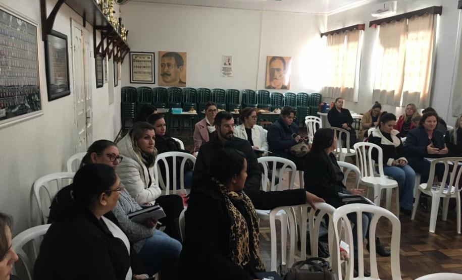 III ENCONTRO FORMATIVO DAS EQUIPES GESTORAS,  PROVA PARANÁ E PROGRAMA PRESENTE NA ESCOLA O Núcleo Regional de Educação de Pato Branco realizou nos dias 04, 05 e 06 de junho de 2019, o III Encontro Formativo das Equipes Gestoras, nos Municípios de Pato Branco, Palmas e São João, com oficinas para Pedagogos e Diretores das Instituições de Ensino da Rede Estadual, que trataram do Programa Presente na Escola e da Prova Paraná.