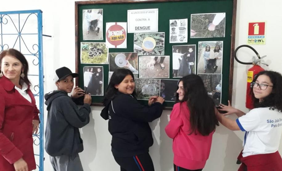 DIA D - DE COMBATE AO MOSQUITO AEDES AEGYPTI  NO NRE DE PATO BRANCO E INSTITUIÇÕES DE ENSINO No dia 18 de dezembro de 2019, dia D, de combate ao mosquito Aedes Aegypti, o Núcleo Regional de Educação de Pato Branco realizou ações do Paraná contra a Dengue.