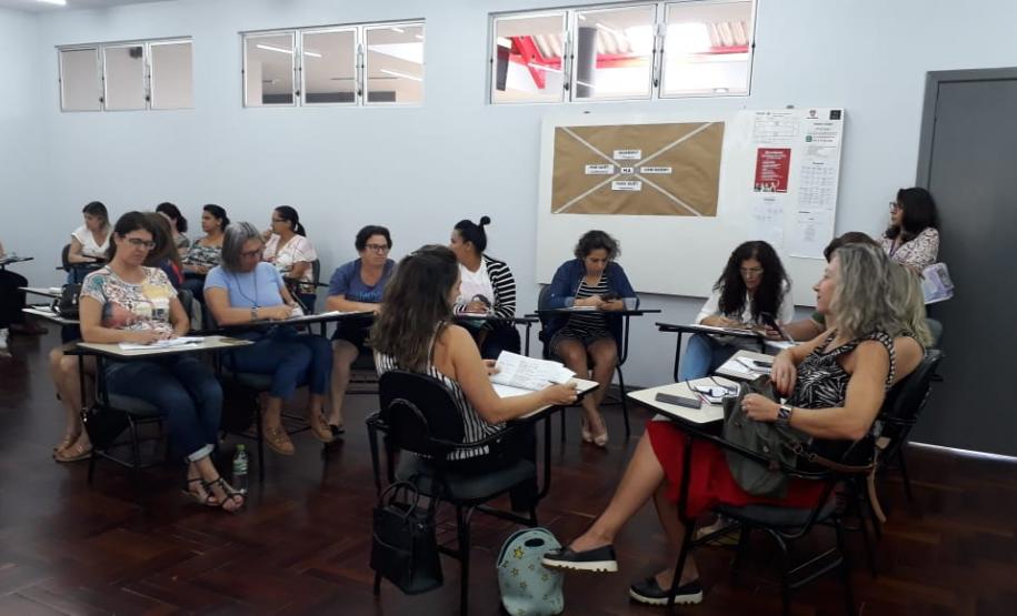 As Equipes Gestoras das Instituições Estaduais de Ensino do Núcleo Regional de Educação de Pato Branco estiveram reunidas no I Encontro Formativo, formação continuada que foi realizada dia 12 de março de 2020, em Pato Branco.