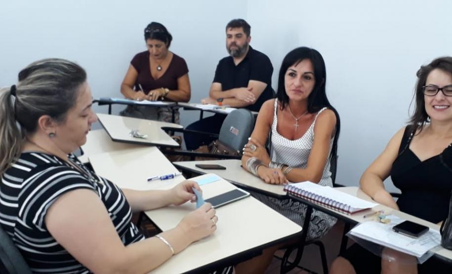 As Equipes Gestoras das Instituições Estaduais de Ensino do Núcleo Regional de Educação de Pato Branco estiveram reunidas no I Encontro Formativo, formação continuada que foi realizada dia 12 de março de 2020, em Pato Branco.