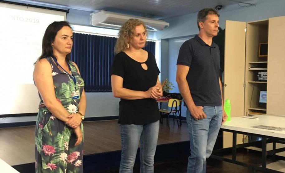Reuniões de Estudos e Planejamento O ano letivo se aproxima cheio de ideias, projetos e muitas expectativas para toda a Comunidade Escolar. Para iniciar as atividades com o pé direito precisamos parar, refletir, deliberar, planejar e traçar metas para fortalecer o trabalho com nossos estudantes.